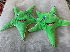 2 ABILITATIONS PILLOWS – SMILING STARFISH Large Size 24” 2 Lbs Don’t Snap