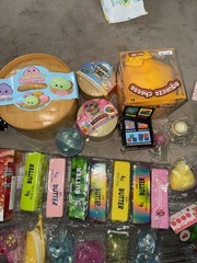 30+ Toy Bundle Lot – Slime, Squishies, Stress Balls, including a big dumpling 🥟