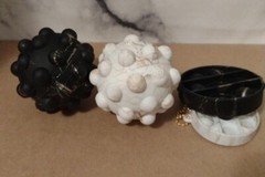 (2) Stress Relief Decompression Toy Balls 3d Squeeze Bubbles Autism Sensory