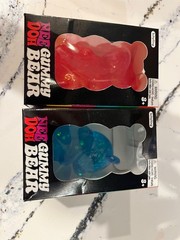 Set of 2 needoh gummy bears blue and pink