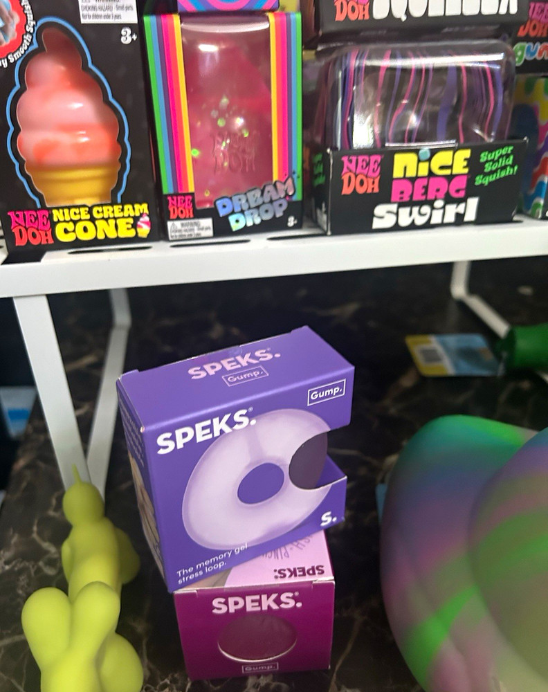 SPEKS Gump Stress Loop Memory Gel Sensory Fidget Toy, Purple, Age 17+