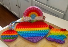 Pop It Fidget Cloud Rainbow Purse,Pokémon, Heart,Round SensoryDecompression Toys