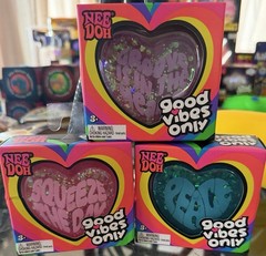 AUTHENTIC NeeDoh! Lot of 3 Good Vibes Only Heart Squishy (Pink Purple Blue) NEW!