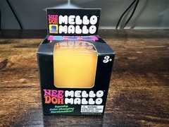 Schylling NeeDoh Mello Mallo Squishy Squeeze Toy Color-Changing Yellow Nee Doh