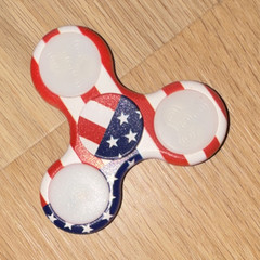 Red White Blue USA Flag Tri Fidget Hand Spinner Toy, Patriotic Design