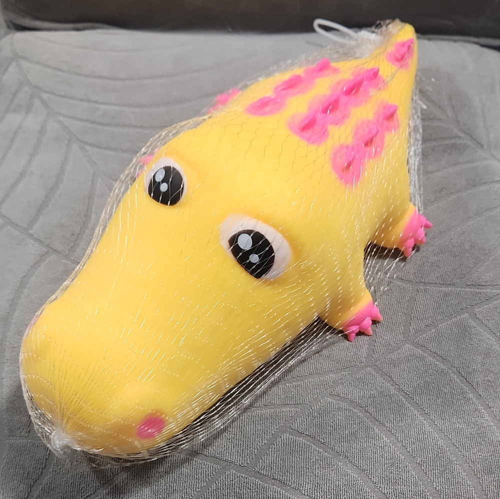 1x 🐊 PPNC Squishy Alligator Chomp Chomp Gator Stress Relief Viral Yellow 💛.