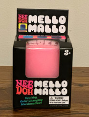 NeeDoh Mello Mallo – Pink Color-Changing Marshmallow Squishy!
