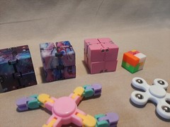 Set 13 miniature figit Toys Sensory stress relief focus spinner puzzles cube ++