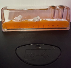 Liquid Motion Bubbler Ruler Desk Toy Orange Floating Seal Sensory Timer 13cm