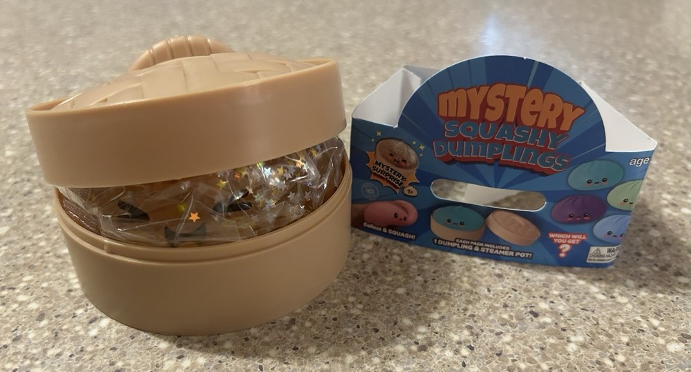 RARE Star Confetti Mystery Squashy Dumplings Sensory Stress Toy with Steamer Pot