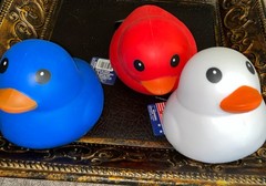 Sunny Days Jumbo Squeezy Ducks Red White Blue Squishy Toy Lot Of 3 New W/tag