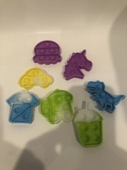7 Pcs Popit Fidget Toy Popper Mini Bubble Squeeze Dinosaur Colors May Vary 2”
