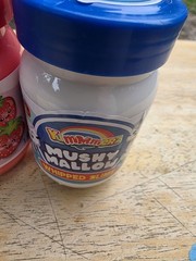 ​JA-RU Yummerz Whipped Slime Lot of 2 Berry Bliss & Mushy Mallow Scented Toy
