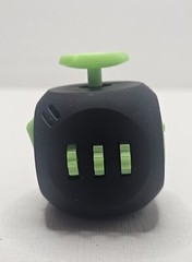 4 FIDGET CUBE GLOWS IN THE DARK