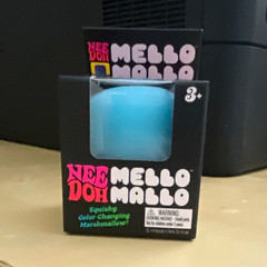 NeeDoh Mello Mallo Color-Changing Marshmallow Squeezable Stress Toy 3+ MPN