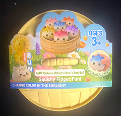 Squishy UV Color Change Squeezable Stress Reliever Sensory Toy Age 3-4