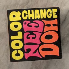 Schylling Color Change NeeDoh Groovy Glob Tactile Squeeze Toy Age 3+ 26051HY