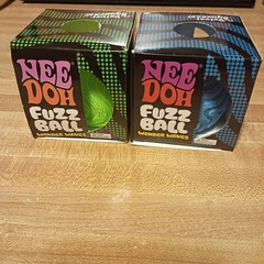 NEEDOH FUZZ BALL THE O.G. NEE DOH SQUISHY FUZZBAL Blue Green Lot x2