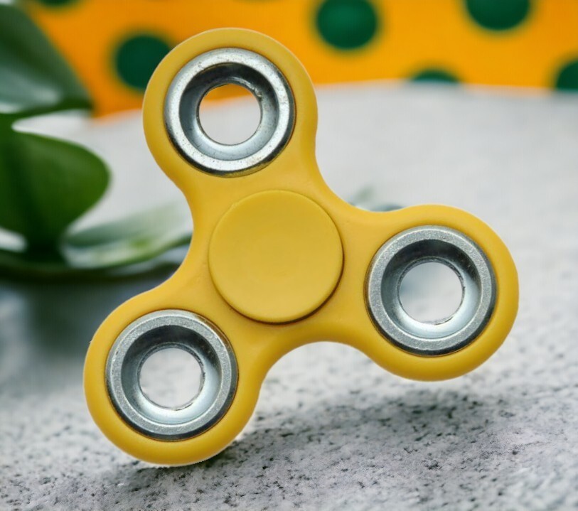 FIDGET SPINNER | Low-cost – Stainless Steel Bearings – Yellow 211417