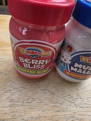 ​JA-RU Yummerz Whipped Slime Lot of 2 Berry Bliss & Mushy Mallow Scented Toy