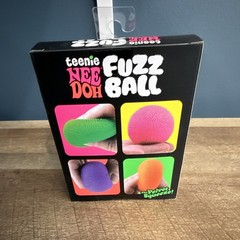 Schylling NeeDoh Teenie Fuzz Ball Tactile Squeeze Toy 4-Pack 3+ MPFZBND