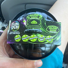 Fun Doh Glow in the Dark Dumpling Squeeze Toy Putty/Doh, Black, 17+ Years