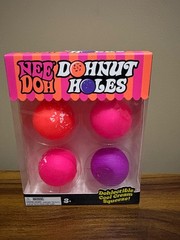 🔥VIRAL & NEW! Schylling NeeDoh Teenie Donut Holes 4 Pack NEE DOH 100% AUTHENTIC