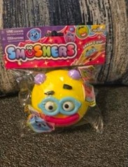 Smush & Stay Curiosities Smushers Face Swap Squishy Squeeze Stress Relief Yellow